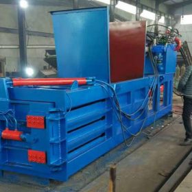 Máy đóng kiện chai nhựa nằm ngang