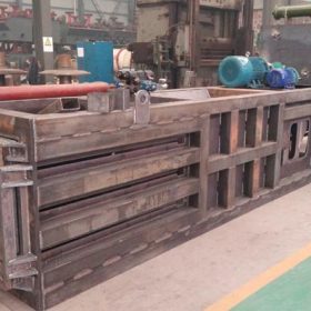 Máy đóng kiện chai nhựa nằm ngang