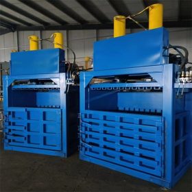 Máy đóng kiện nén chai nhựa đứng