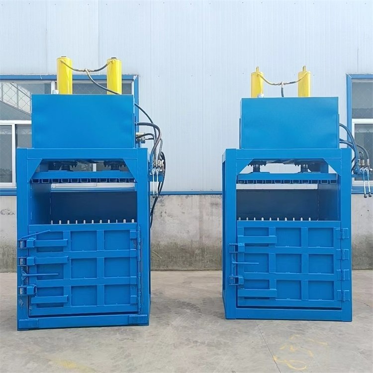 Máy đóng kiện nén chai nhựa đứng